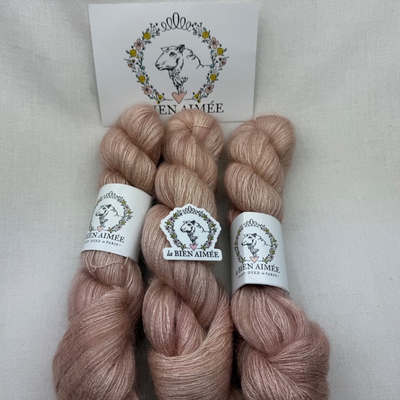 La Bien Aimee Mohair Silk "Highgarden" 3 Skeins - Picture 6 of 7